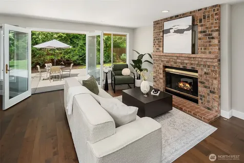 1815 Field Avenue NE Renton WA 98059