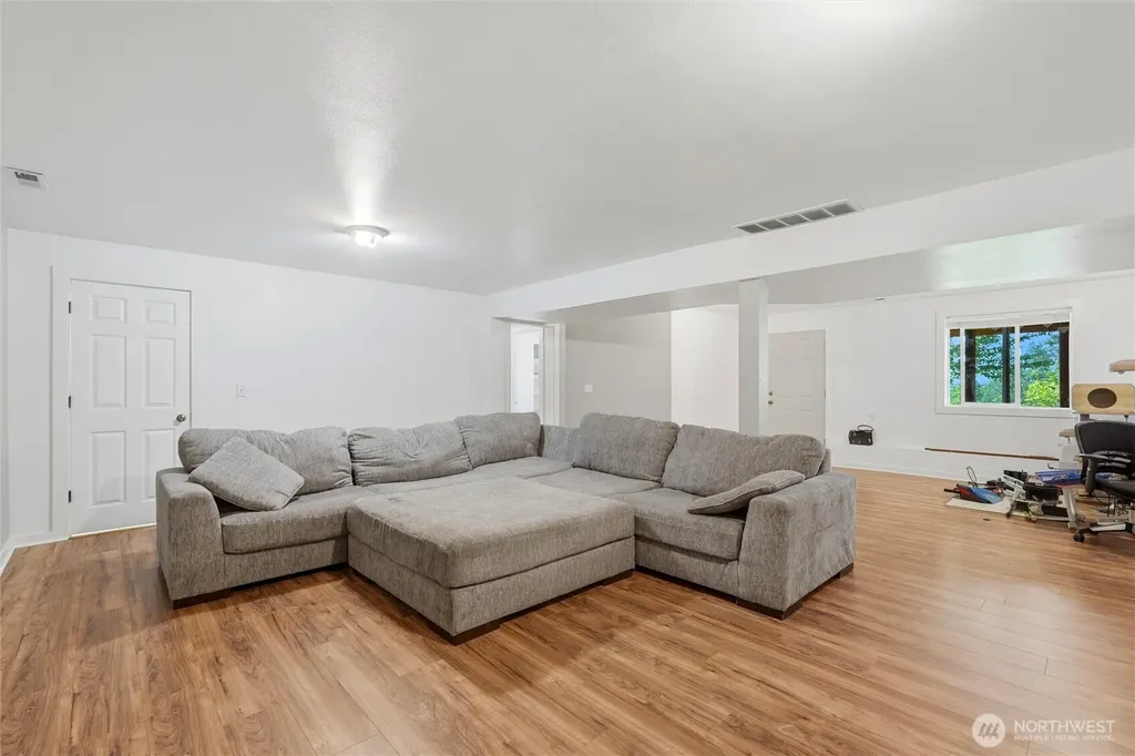 21013 NE 273rd Street Battle Ground WA 98604