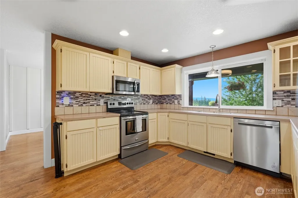 21013 NE 273rd Street Battle Ground WA 98604