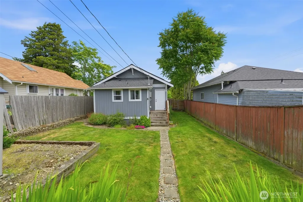 3734 E I Street Tacoma WA 98404