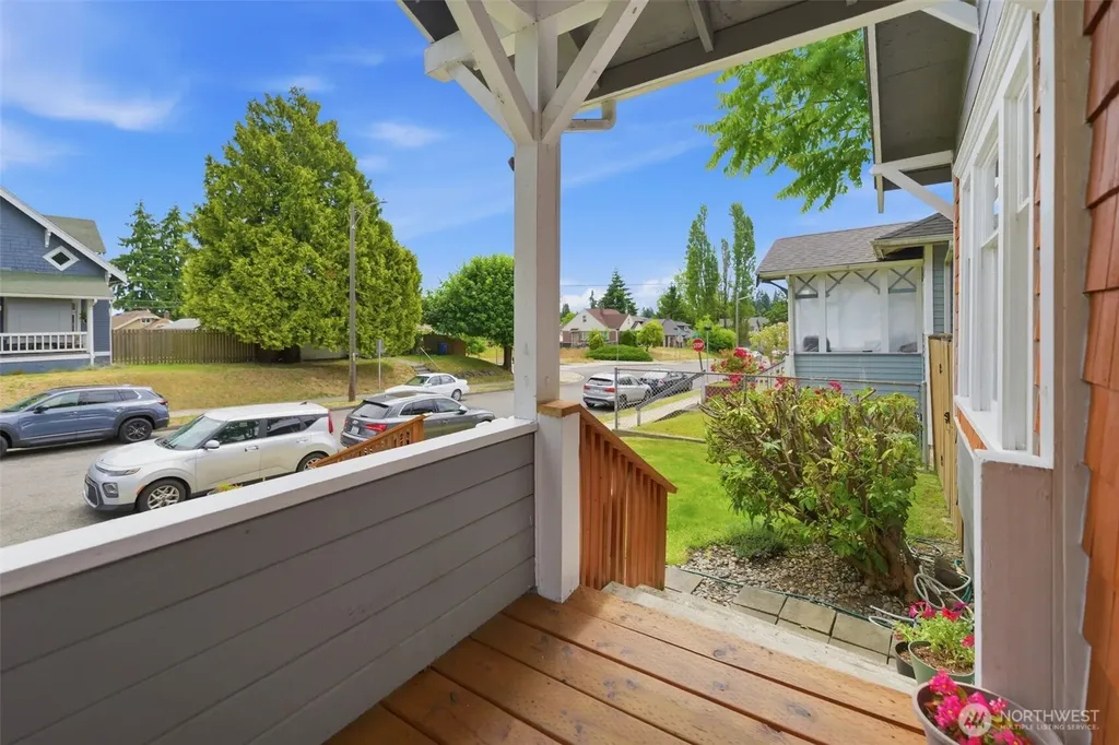 3734 E I Street Tacoma WA 98404