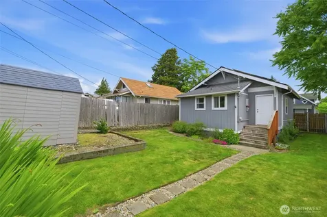 3734 E I Street Tacoma WA 98404