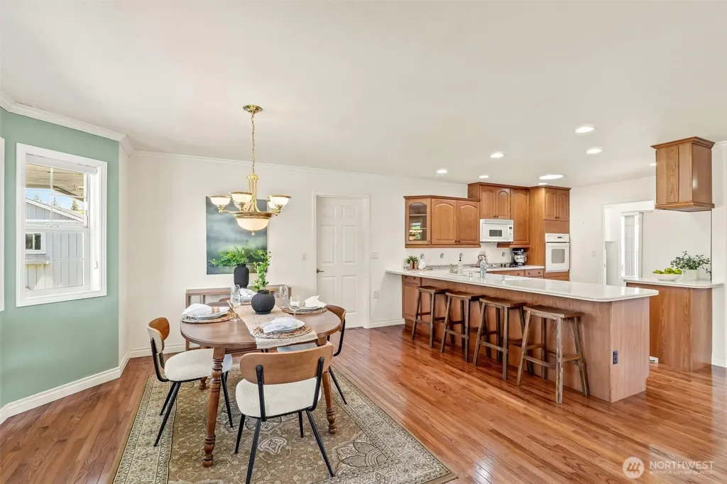 8709 8th Street SE Lake Stevens WA 98258