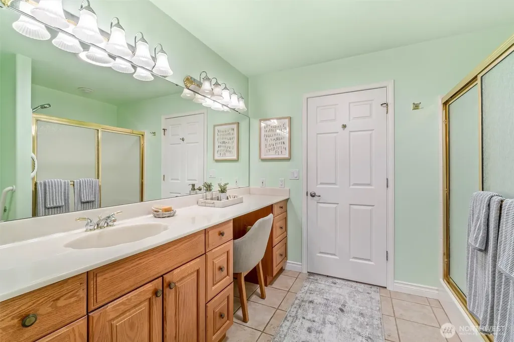 8709 8th Street SE Lake Stevens WA 98258