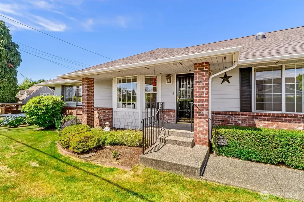 8709 8th Street SE Lake Stevens WA 98258