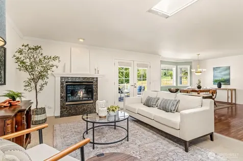 8709 8th Street SE Lake Stevens WA 98258