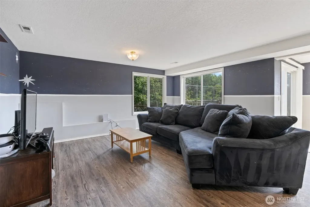 35211 NE 127th Avenue La Center WA 98629