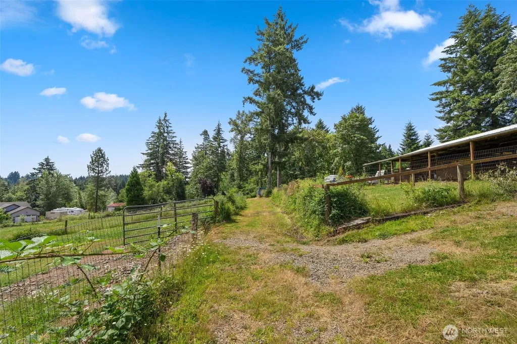 35211 NE 127th Avenue La Center WA 98629