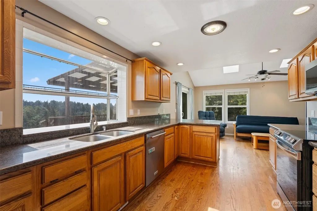 35211 NE 127th Avenue La Center WA 98629
