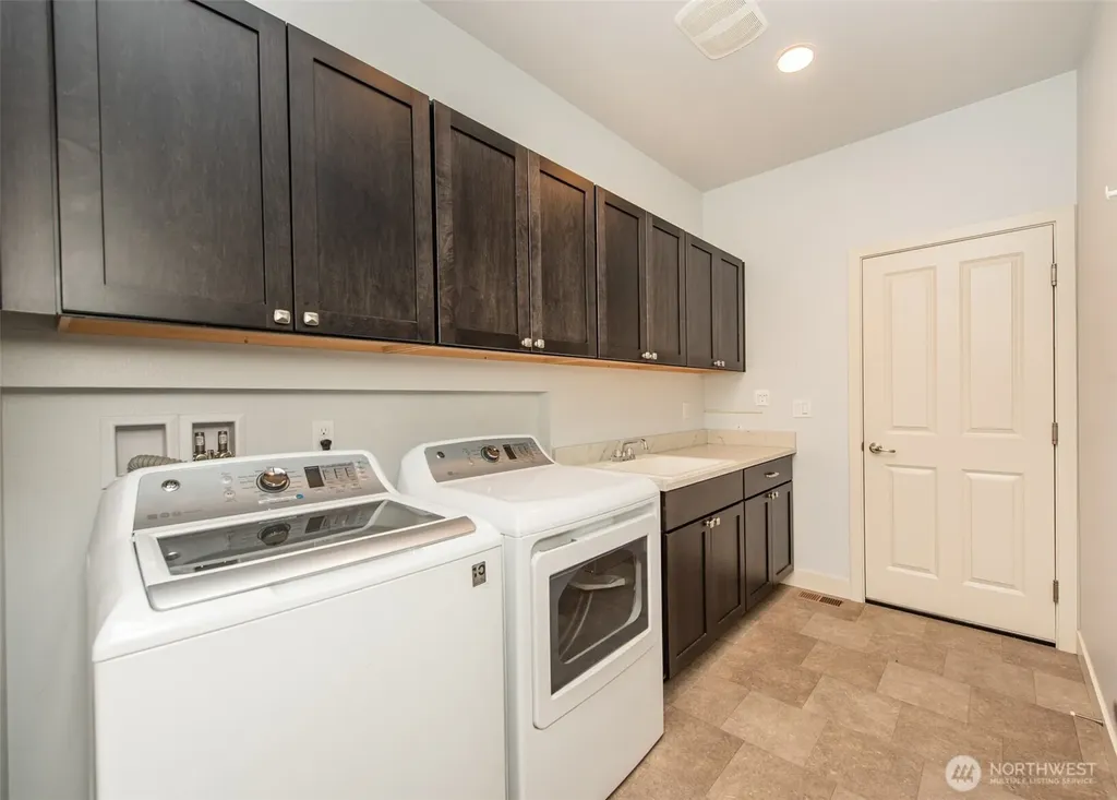 160 Blue Glacier Loop Sequim WA 98382