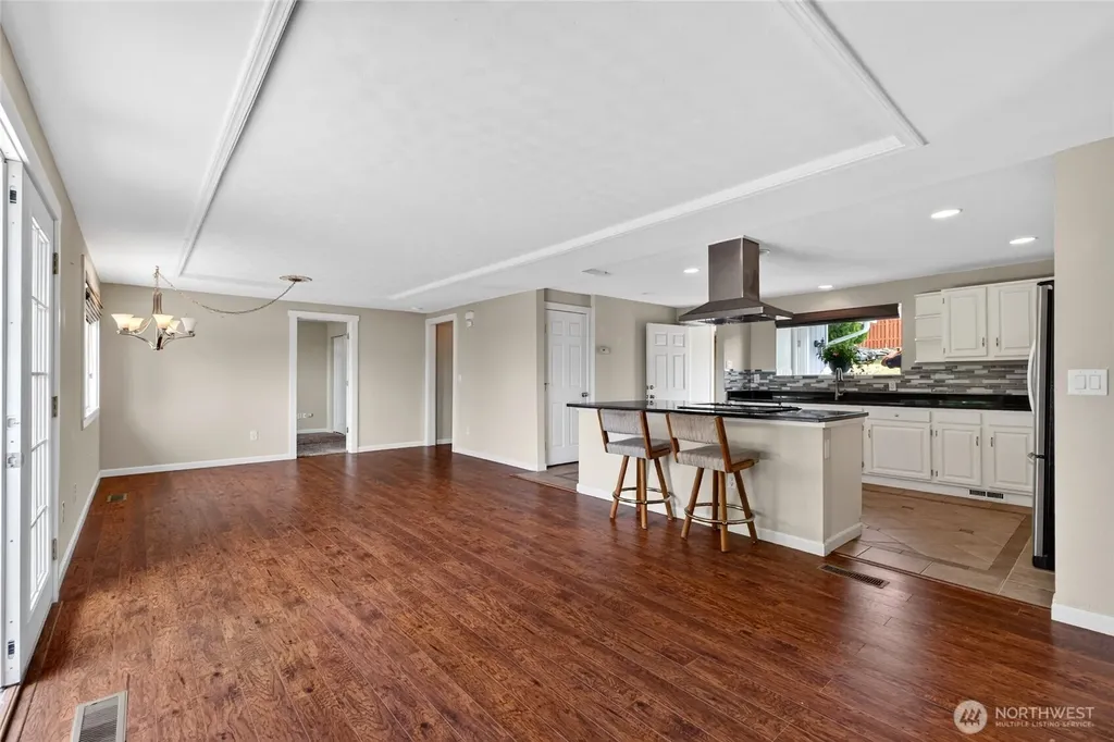 405 14th Avenue Milton WA 98354