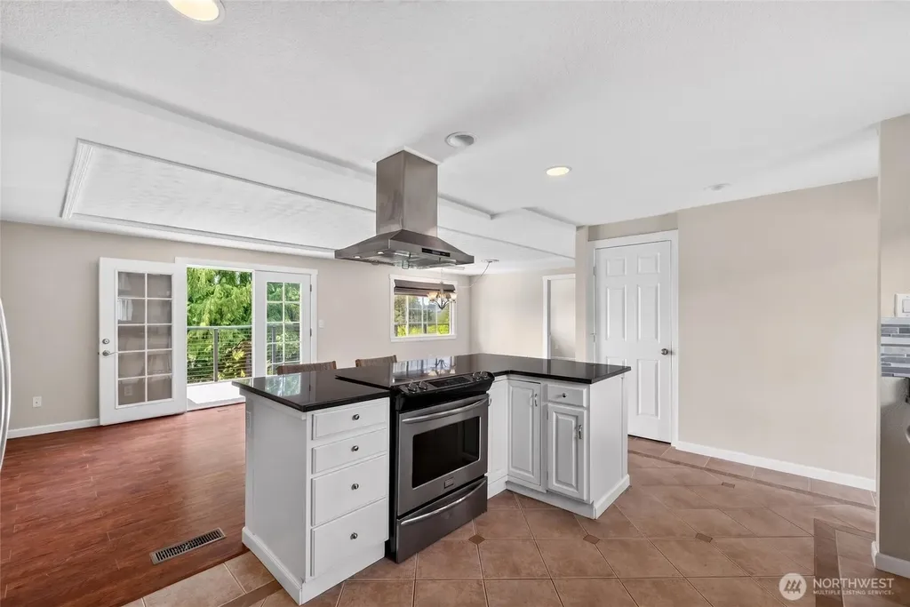 405 14th Avenue Milton WA 98354