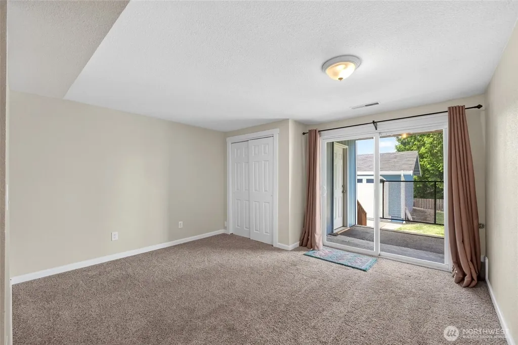 405 14th Avenue Milton WA 98354