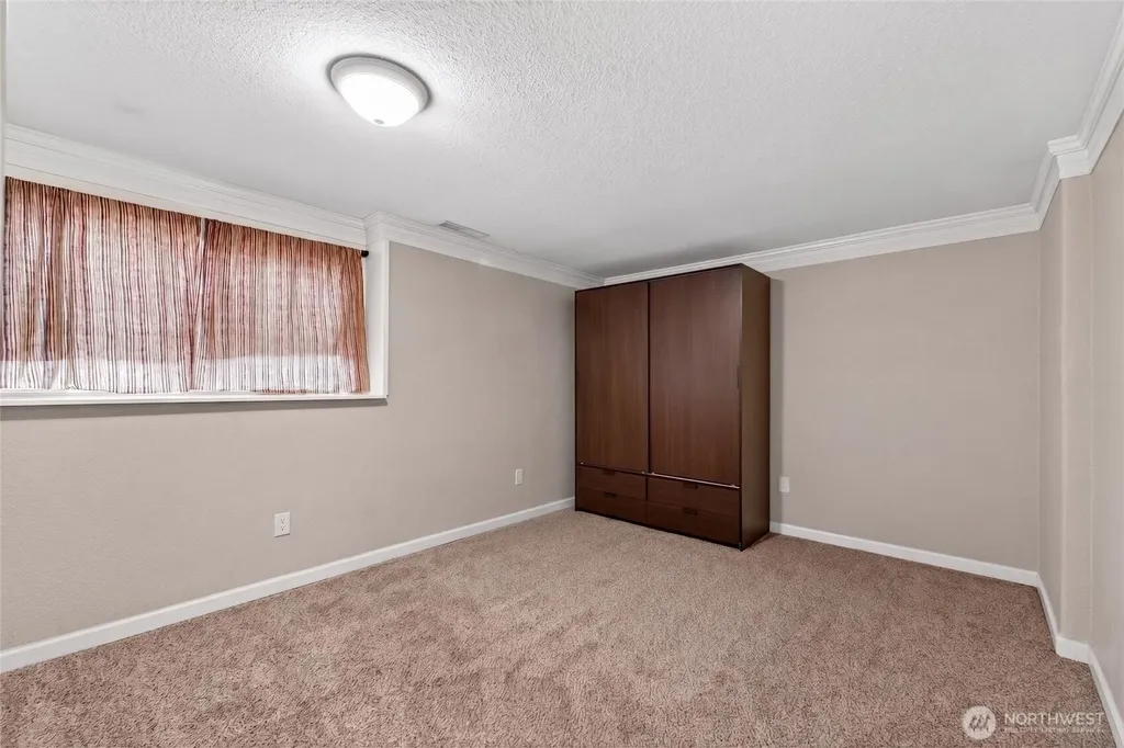 405 14th Avenue Milton WA 98354