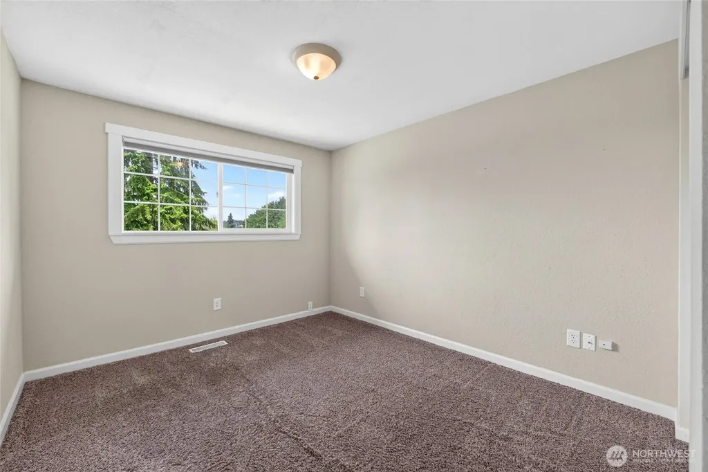 405 14th Avenue Milton WA 98354