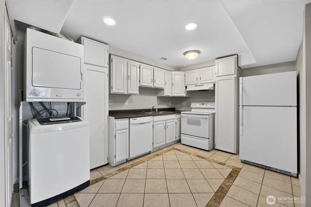 405 14th Avenue Milton WA 98354