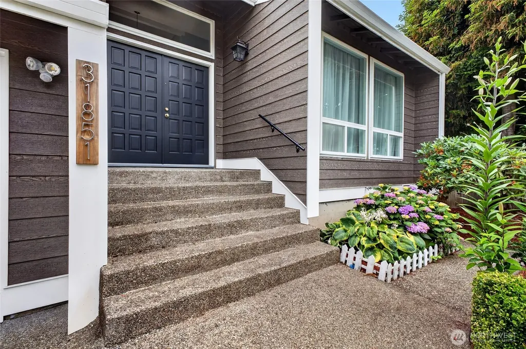 31851 25th Avenue SW Federal Way WA 98023