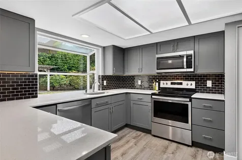 31851 25th Avenue SW Federal Way WA 98023
