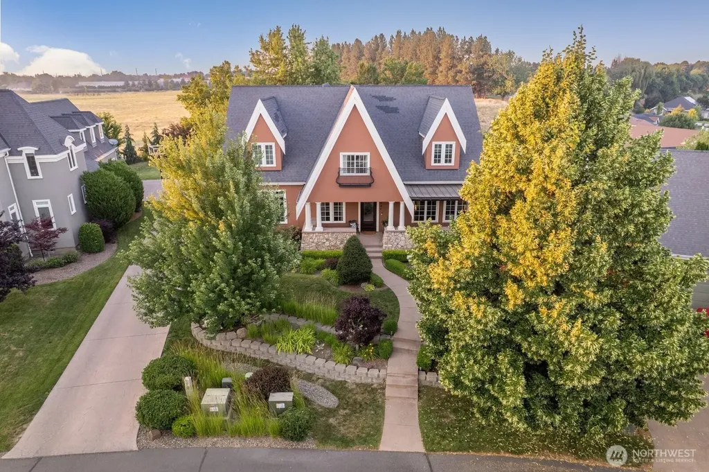1047 SE Crestlane Drive College Place WA 99324