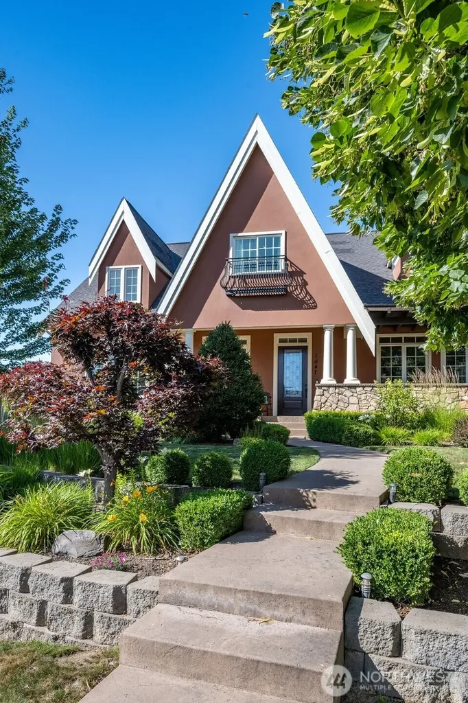1047 SE Crestlane Drive College Place WA 99324