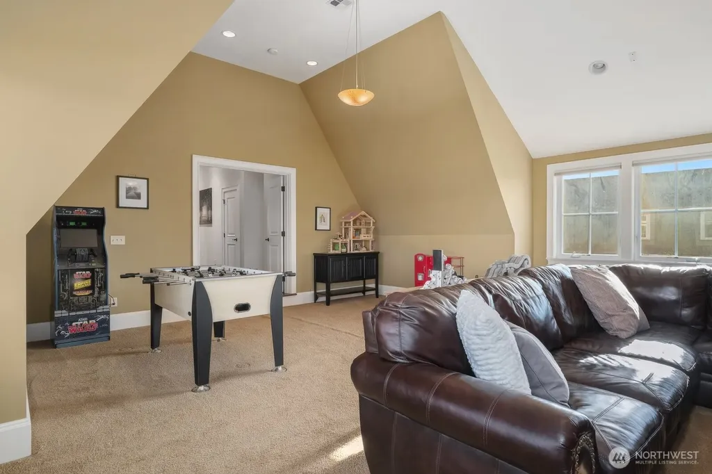 1047 SE Crestlane Drive College Place WA 99324