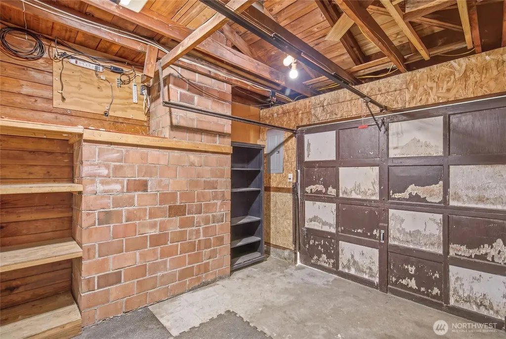 21144 31st Avenue S Seatac WA 98198