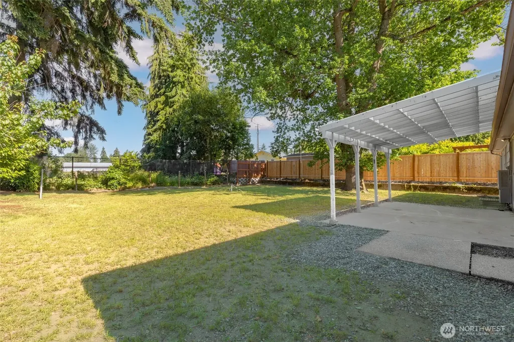 21144 31st Avenue S Seatac WA 98198