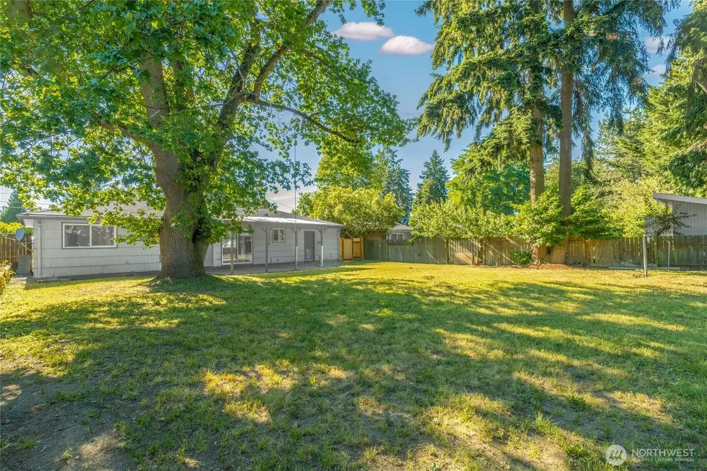 21144 31st Avenue S Seatac WA 98198