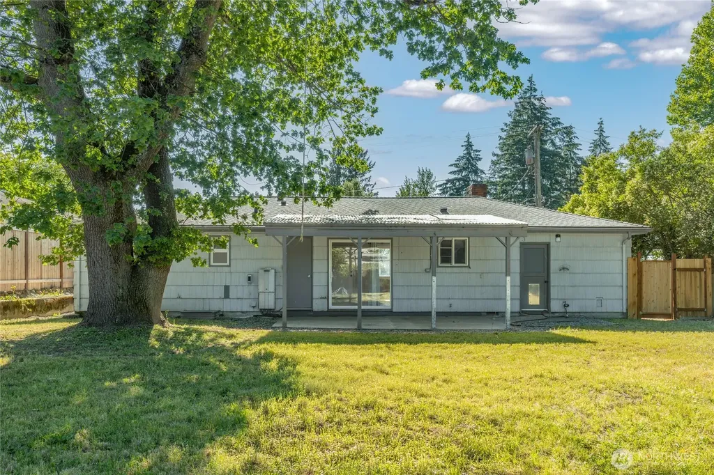 21144 31st Avenue S Seatac WA 98198
