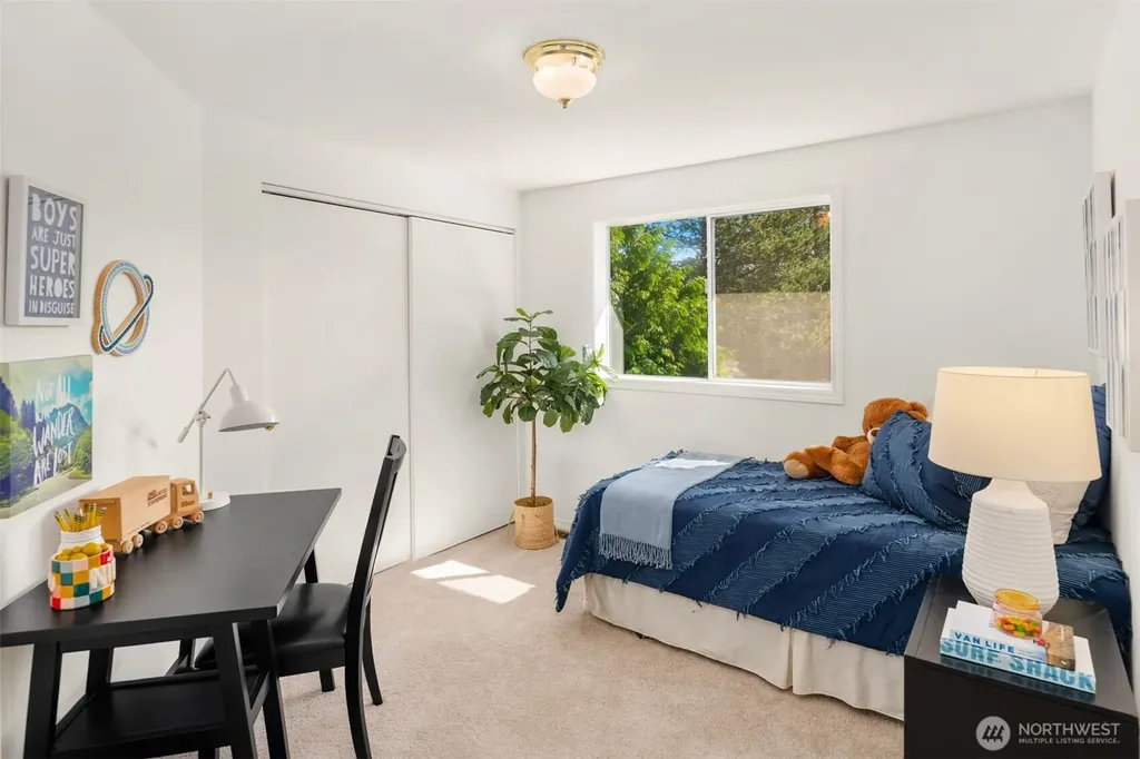 4230 205th Place NE Sammamish WA 98074