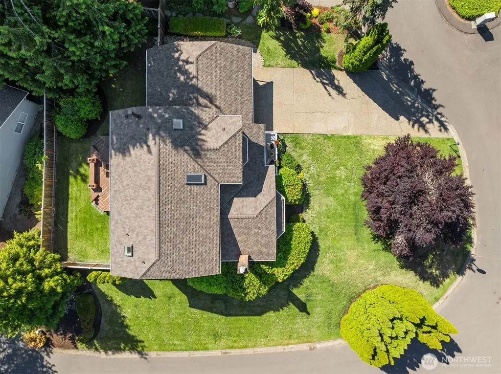 4230 205th Place NE Sammamish WA 98074