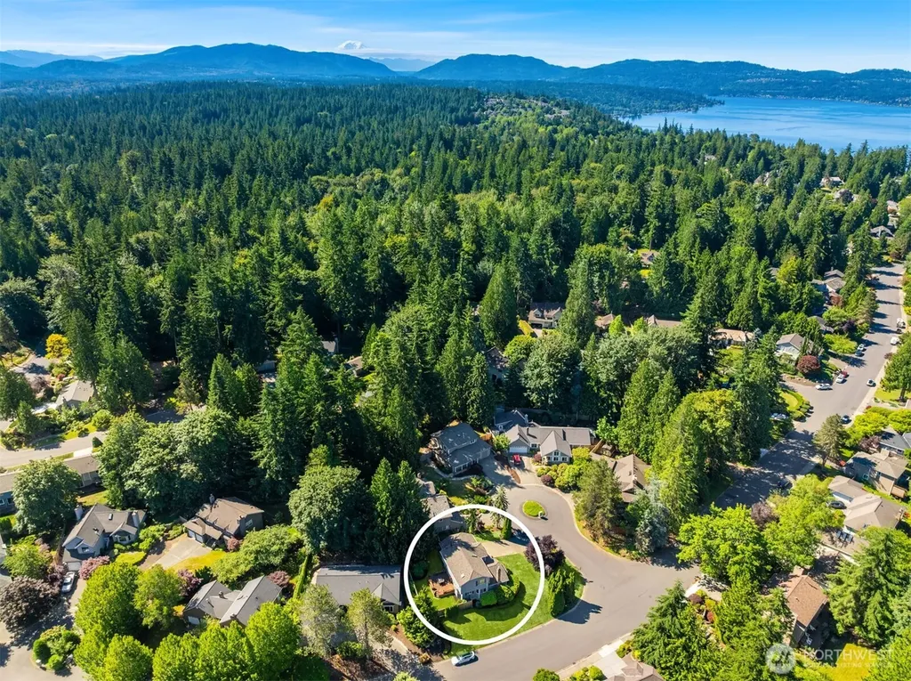 4230 205th Place NE Sammamish WA 98074
