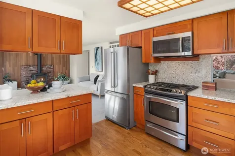 4230 205th Place NE Sammamish WA 98074