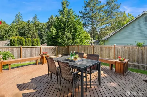 4230 205th Place NE Sammamish WA 98074