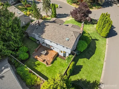 4230 205th Place NE Sammamish WA 98074
