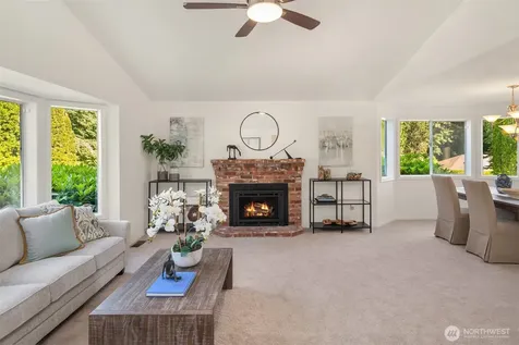 4230 205th Place NE Sammamish WA 98074