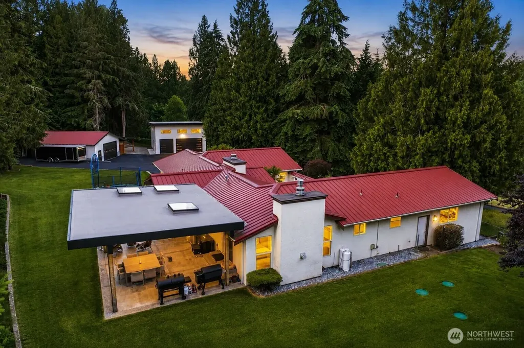 16816 SE Lake Moneysmith Road Auburn WA 98092