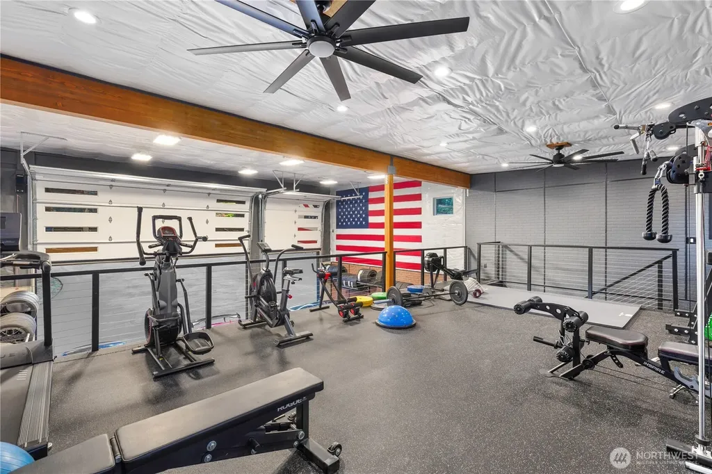 16816 SE Lake Moneysmith Road Auburn WA 98092