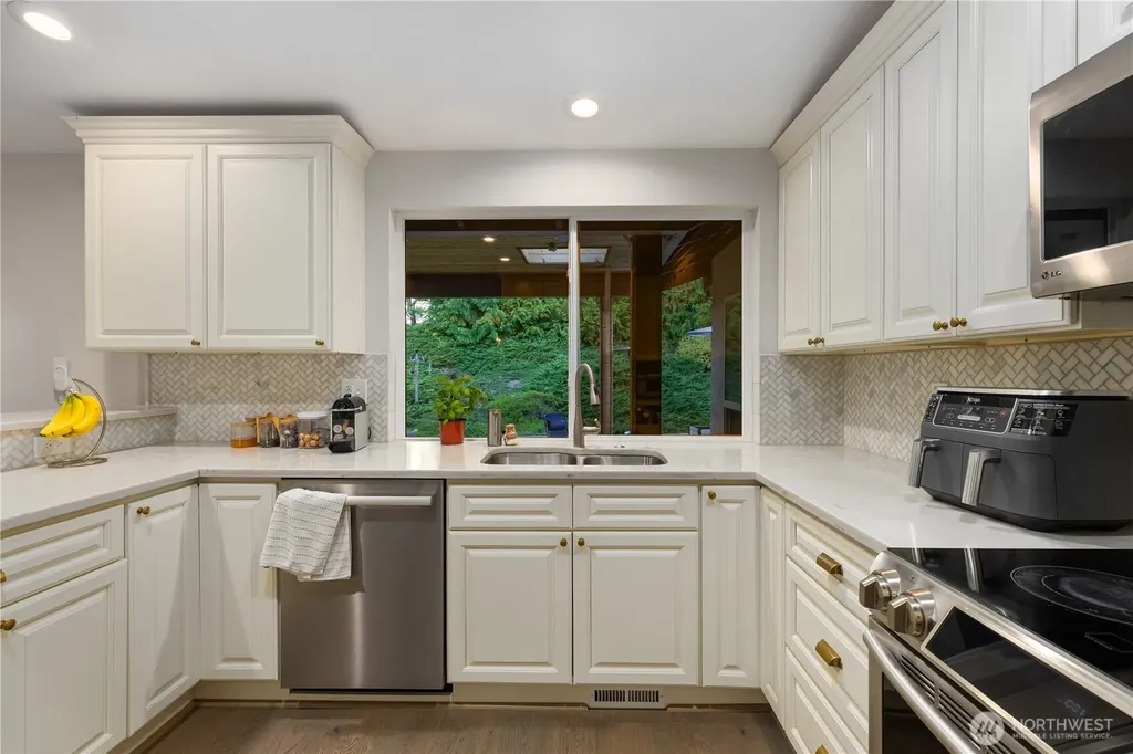 16816 SE Lake Moneysmith Road Auburn WA 98092