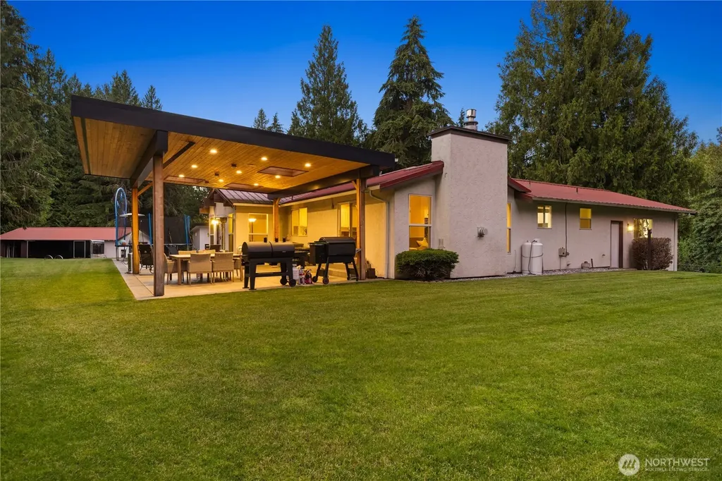 16816 SE Lake Moneysmith Road Auburn WA 98092