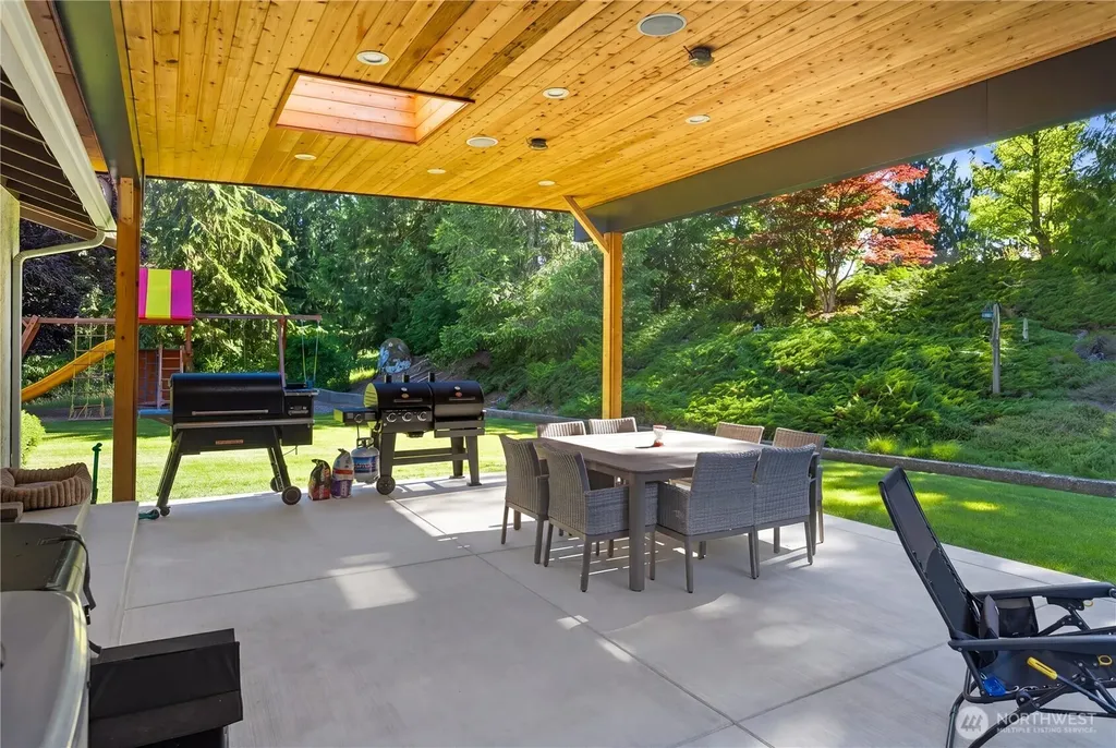 16816 SE Lake Moneysmith Road Auburn WA 98092