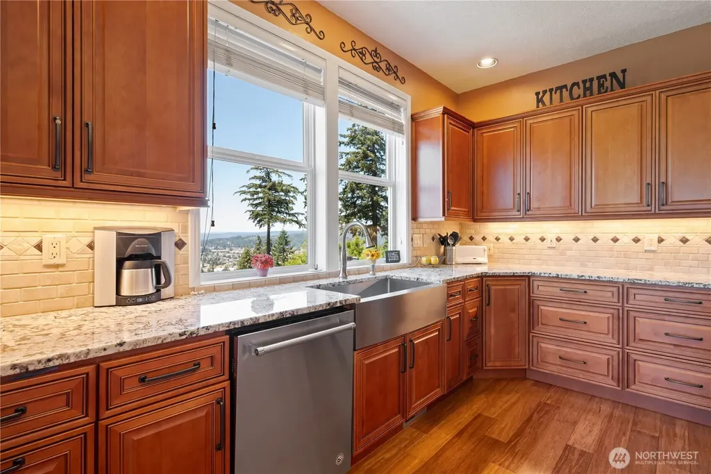 95 Banyon Drive Kelso WA 98626