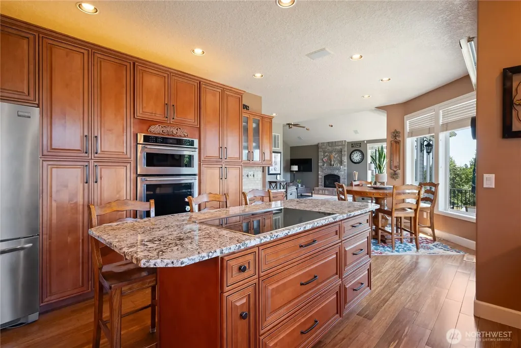 95 Banyon Drive Kelso WA 98626