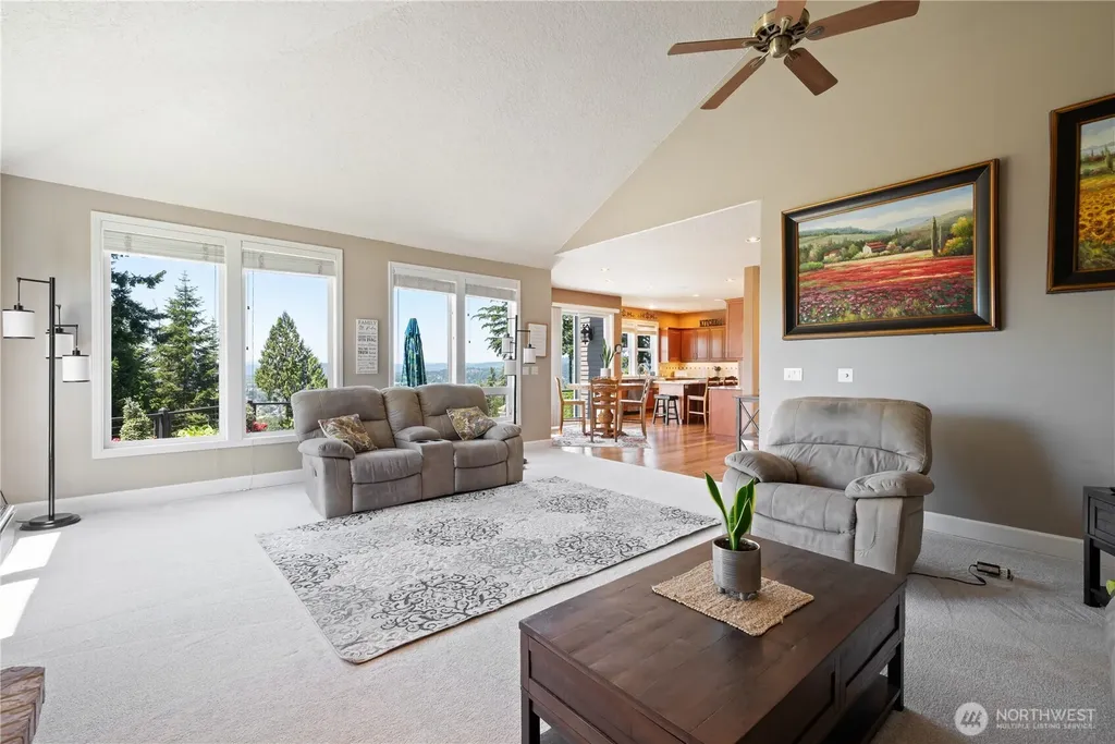 95 Banyon Drive Kelso WA 98626