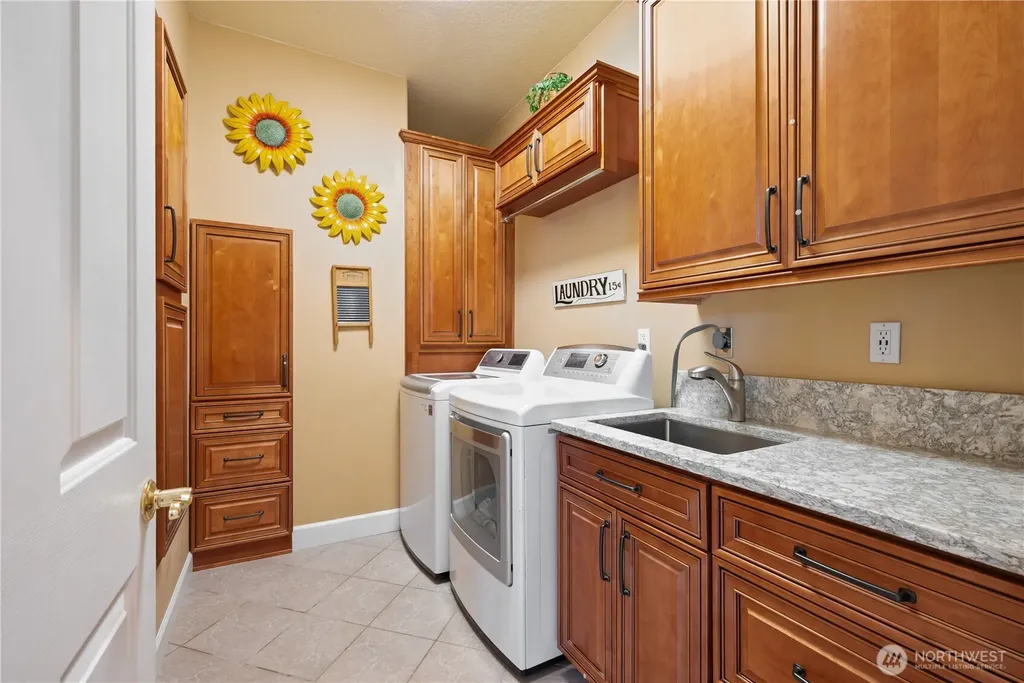 95 Banyon Drive Kelso WA 98626