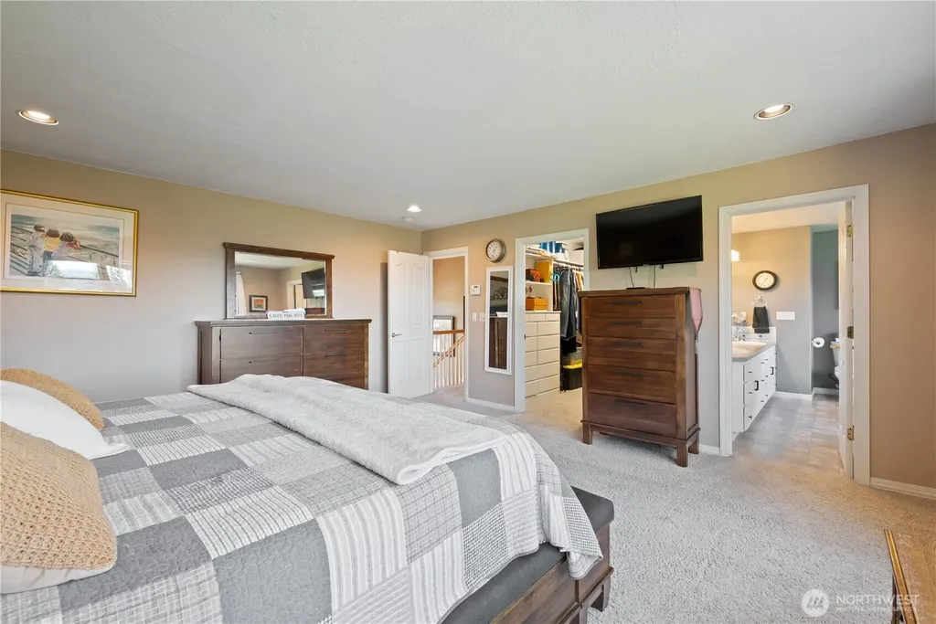 95 Banyon Drive Kelso WA 98626