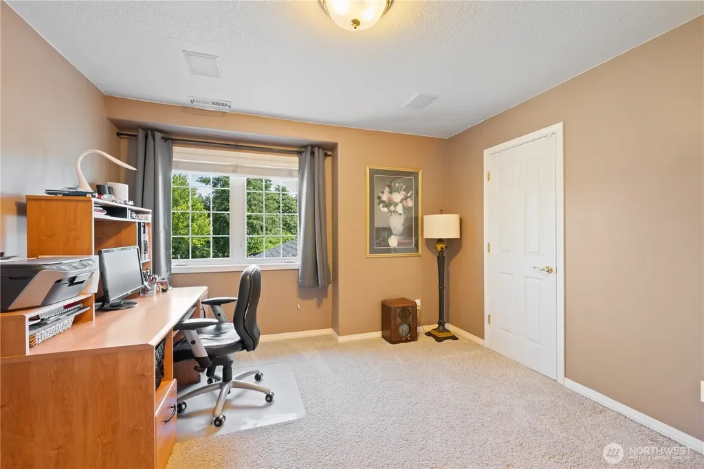 95 Banyon Drive Kelso WA 98626