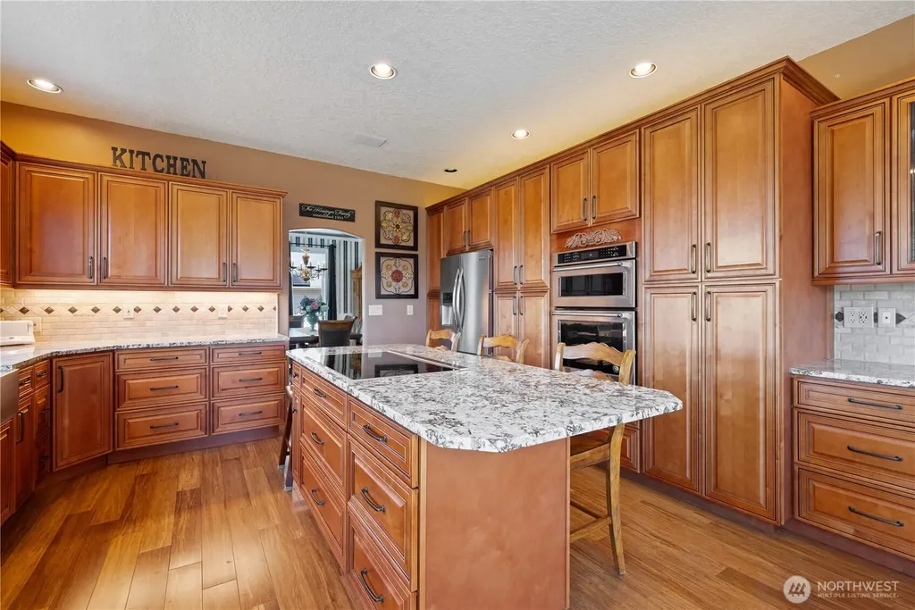 95 Banyon Drive Kelso WA 98626