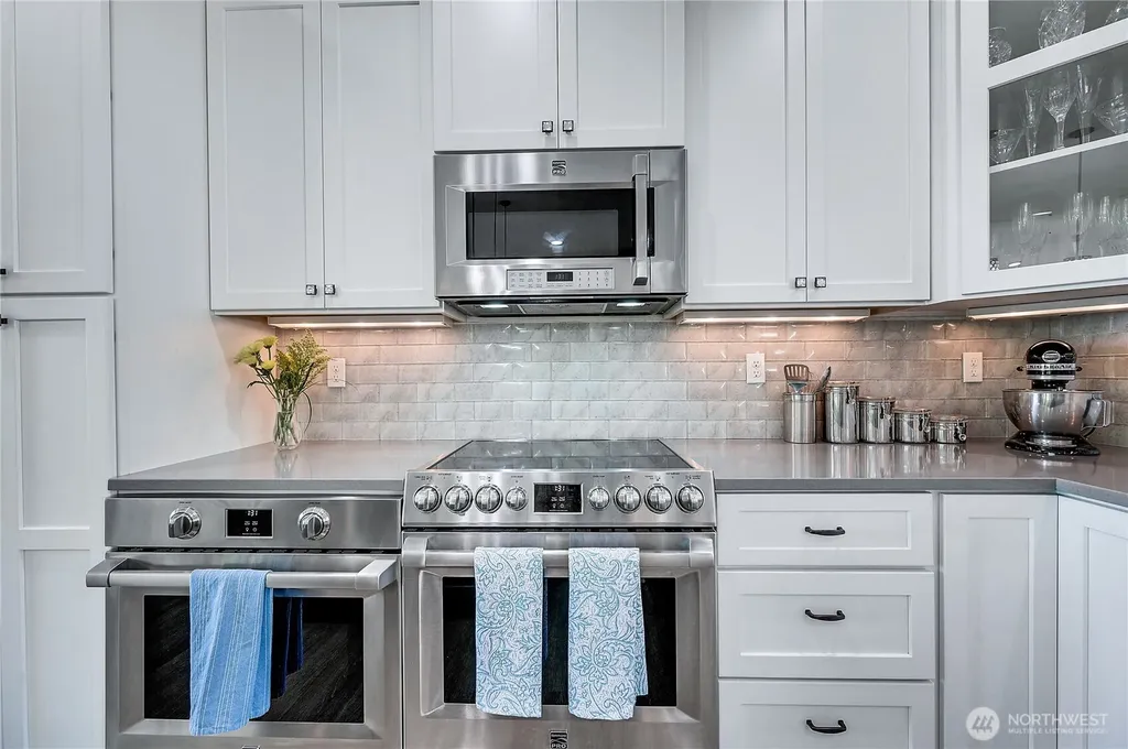 1103 Puget Drive E Port Orchard WA 98366