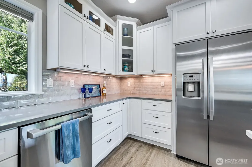 1103 Puget Drive E Port Orchard WA 98366